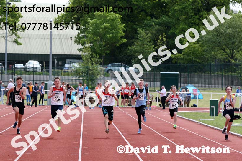 Boys under-15s 100 metres, North Eastern Track and Fields Champs., Middlesbrough. Photo: David T. Hewitson/Sports for All Pics
